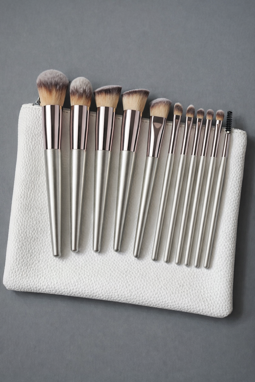 Beauty brushes